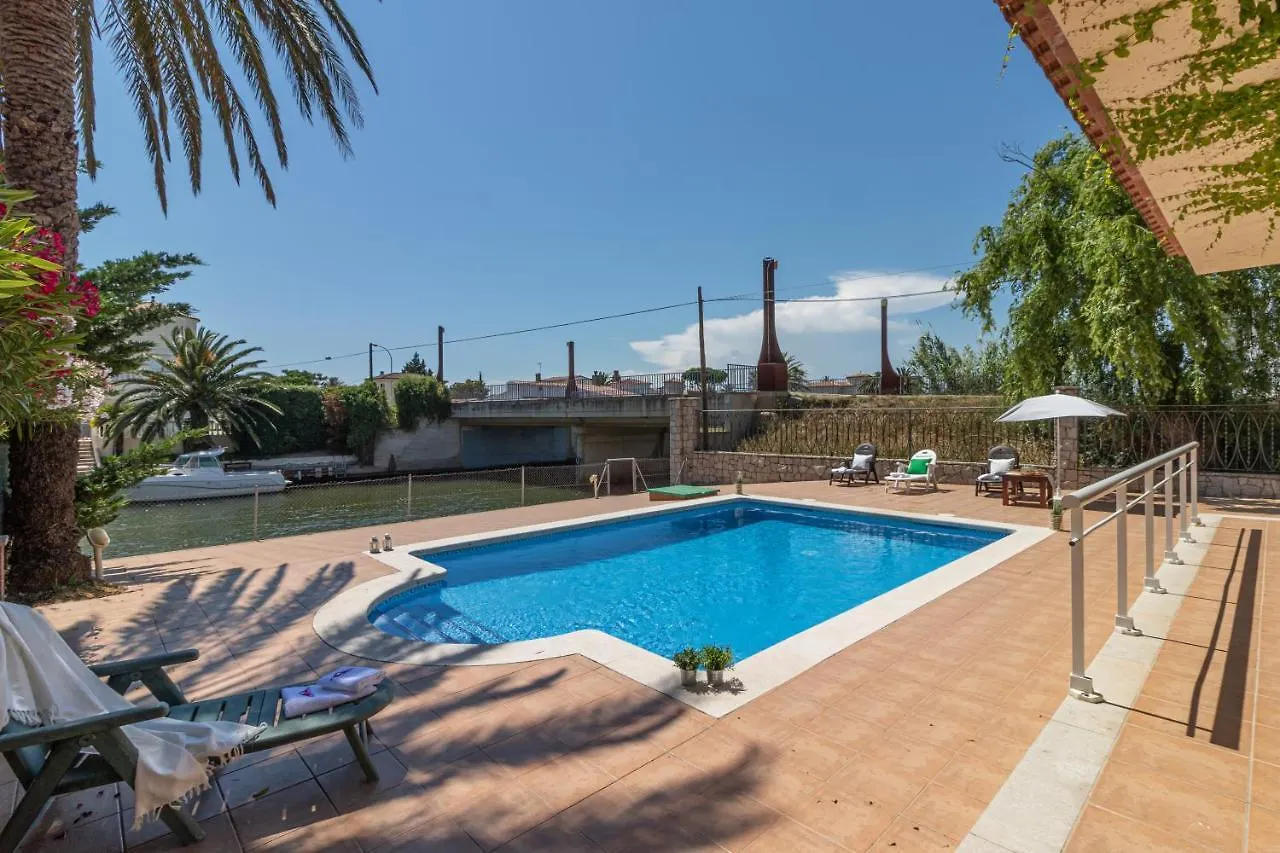 Apart-Rent Villa Pani 0145 Empuriabrava Appartement
